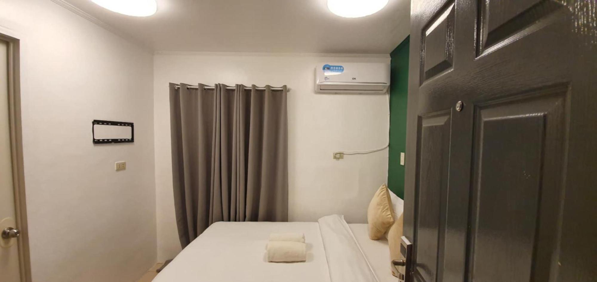 Aj Tourist Inn Coron Extérieur photo